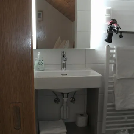 Gasthof Waldhof 2*