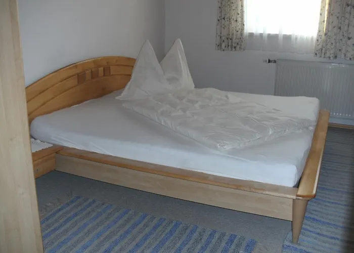 ゲストハウス Waldhof Koppl