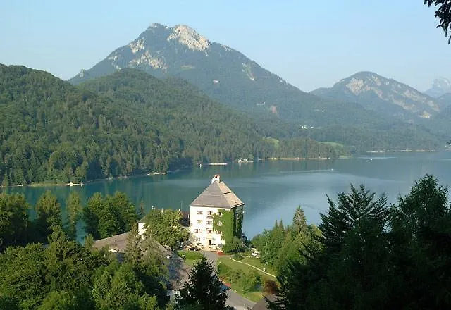 Waldhof بيت ضيافة 3*